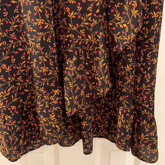 Old Navy Fall Print faux wrap dress - Picture 2 of 8